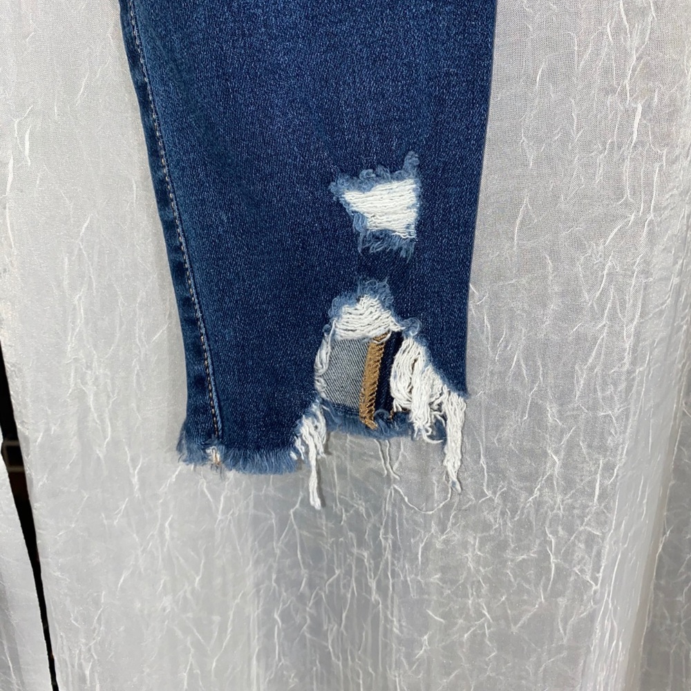 AE Jeans - Picture 3 of 6